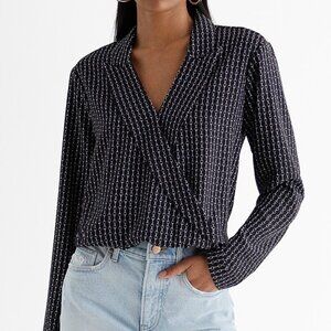 Express Black & White Printed Collared V-Neck Long Sleeve Faux Wrap Front Top